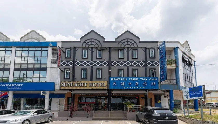 Sunlight Hotel Kulai - Image 1