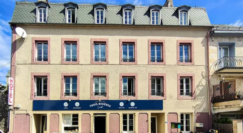 Auberge des Trois Rivières - Image 1