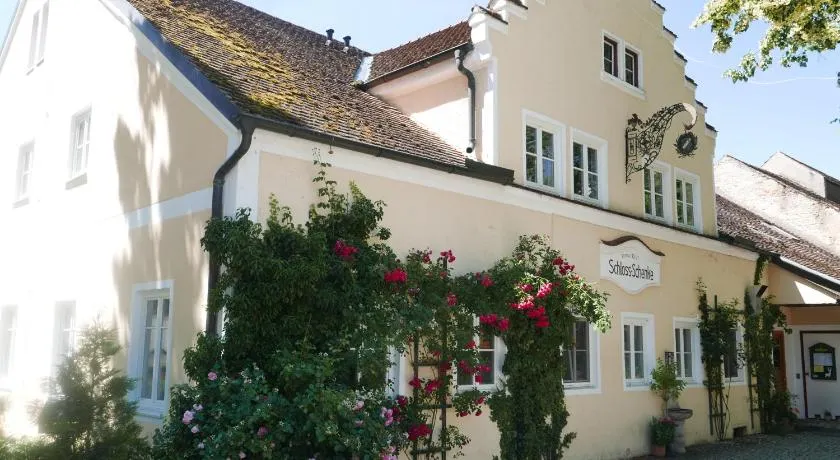 Schloss - Schenke Tunzenberg - Image 1