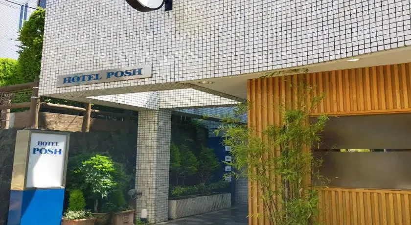 HOTEL POSH - Image 1