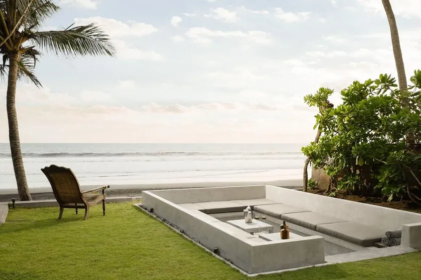 Black Beach Villa - Absolute Beachfront Escape - Image 1
