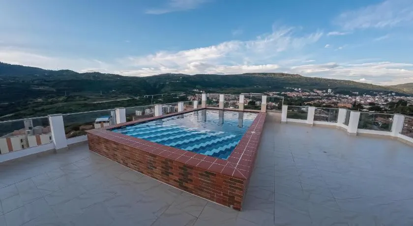 Apartamento moderno con piscina, vista a la montaña y ubicación privilegiada en San Gil - Image 1
