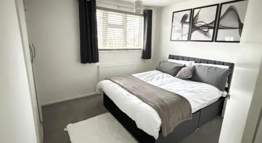 Cosy one bed Flat in Stevenage - Image 1