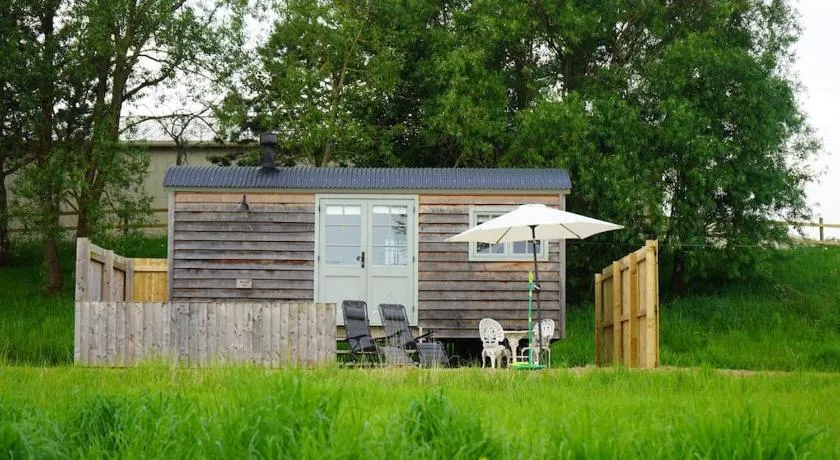 Jasmine Hut - Image 1