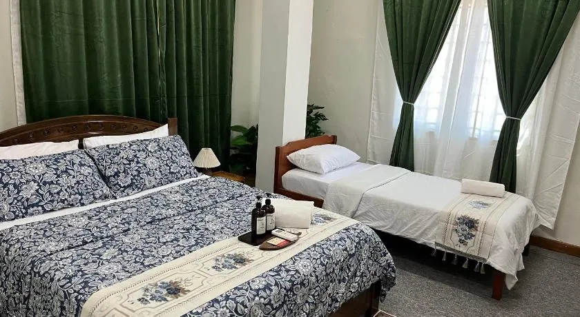 La Wood Homestay near Kuala Besut Jetty - Image 1