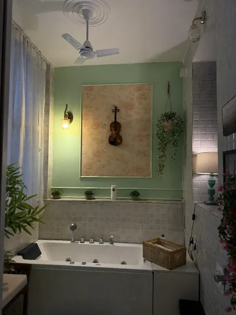 Blush De Paris I Design Stay in Gurgaon - Image 1