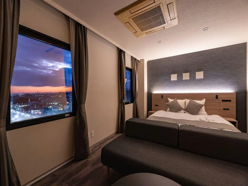 Kuwana City Hotel - Image 1