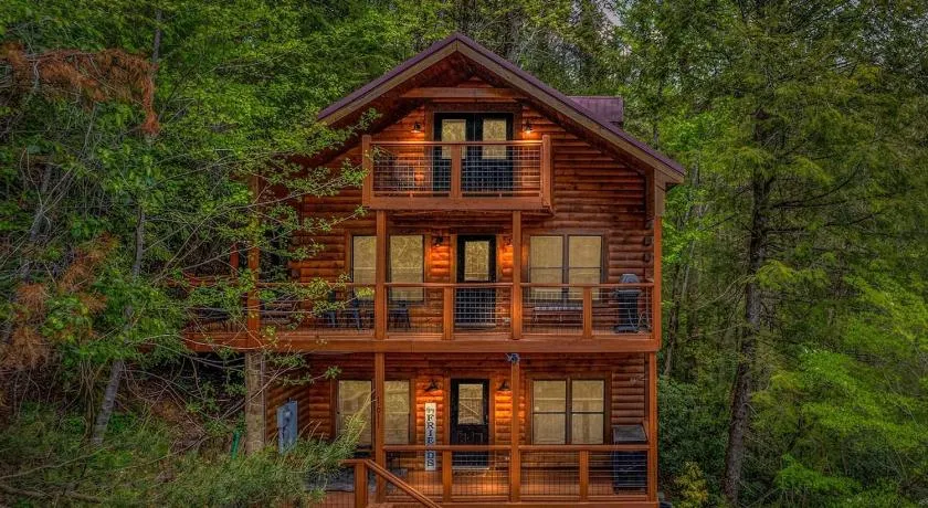 Specials!  Mt Views + Pool + Hot Tub + Arcade Games + Karaoke  - Image 1
