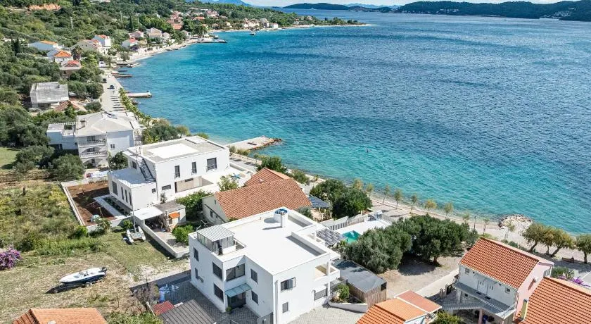 Apartments by the sea Viganj, Peljesac - 24663 - Image 1