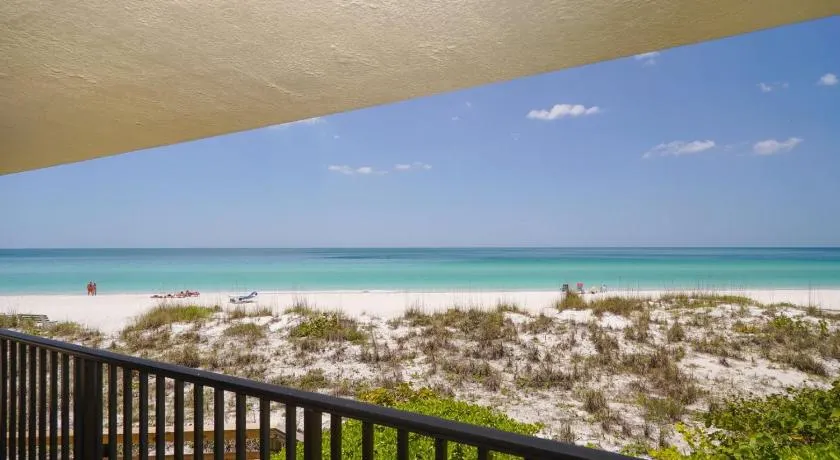 Waters Edge 110N Condo - Image 1
