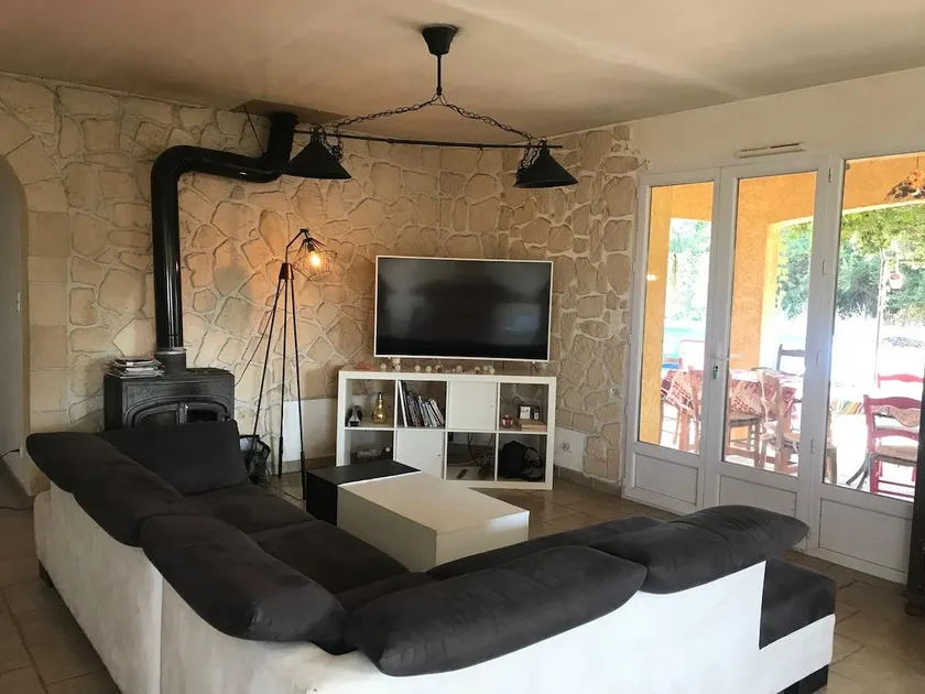 Villa climatisée avec grande piscine - Image 1