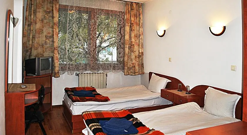 Family hotel Zora - Image 1