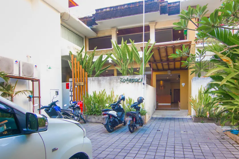 Kuta Suci Guesthouse - Image 1