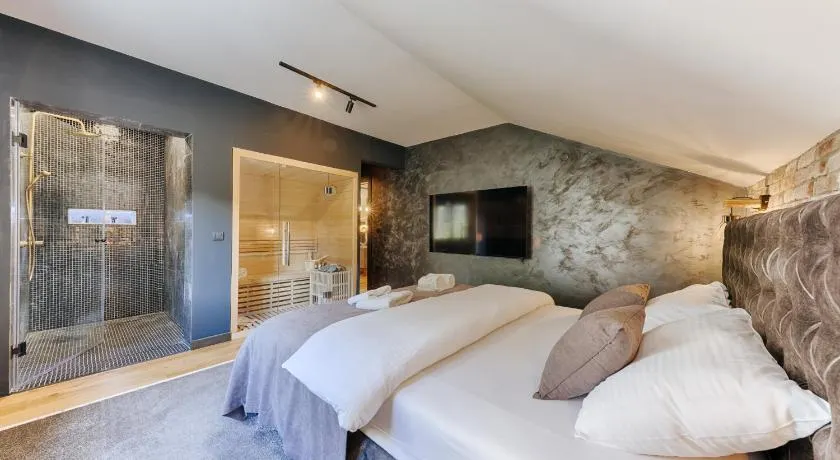 La Vida Apartments - Image 1