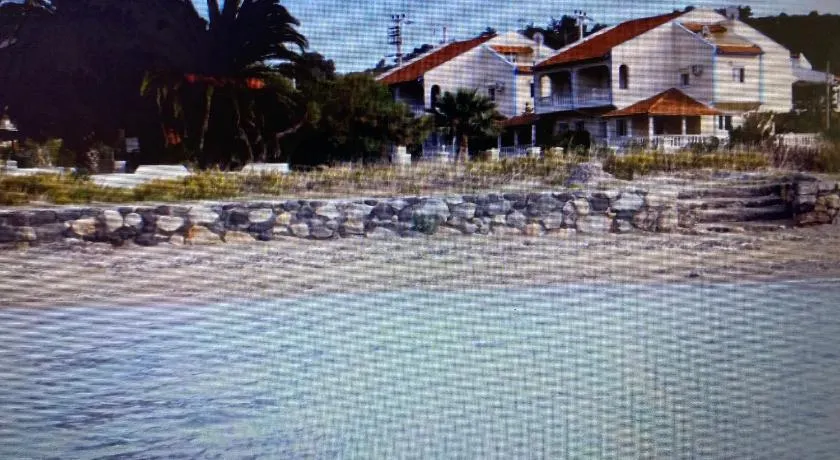 Seaside Villas Rental - Image 1