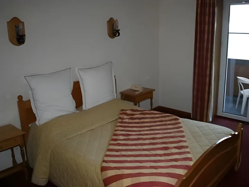 L'Auberge au Bord du Lac - Image 1