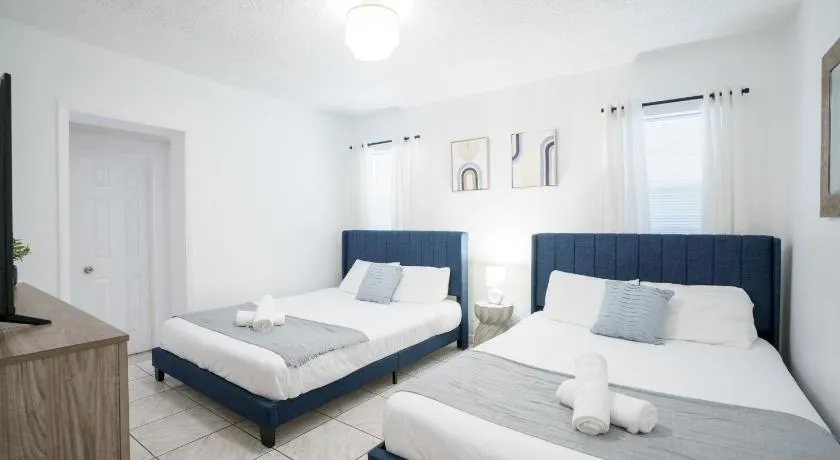 Modern 2 Bedroom in the Heart of Wynwood Art District - Image 1