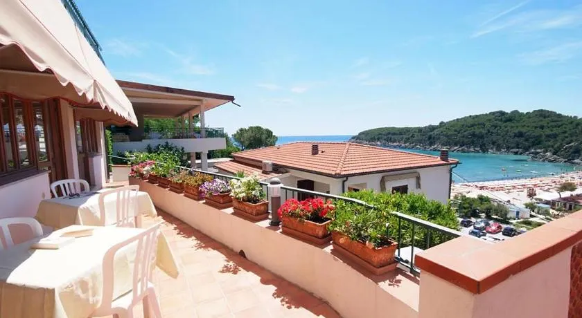 Hotel Alma - Image 1