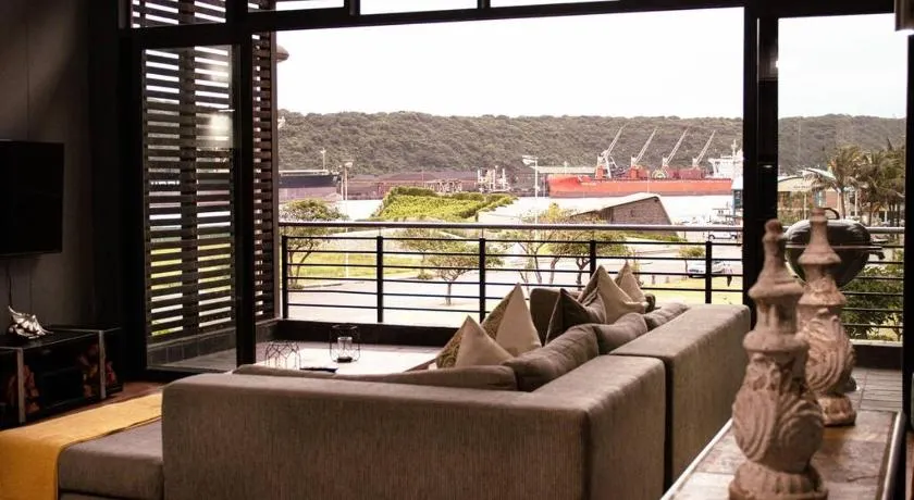 Spacious 6 Sleeper - Bay and Sea View - Walk to the Beach - Point Waterfront KZN - Image 1