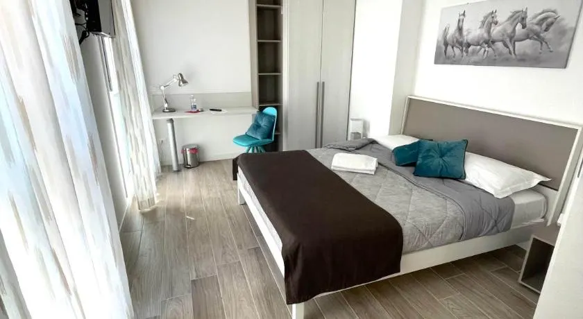 Padua Suite - Image 1