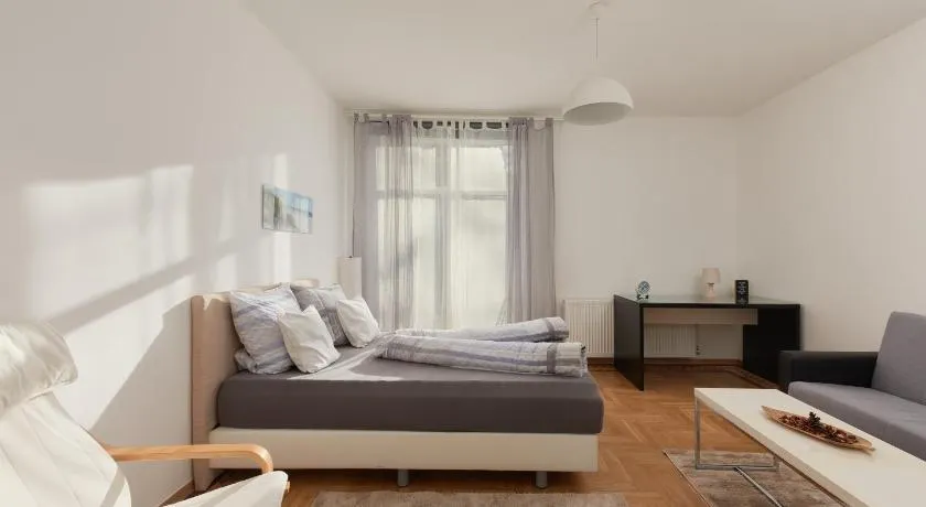 Historic Redesigned Schonbrunn Palace Apartments w Free Parking and 24h Check-in - Image 1