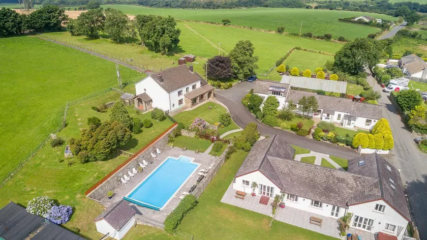 Trenewydd Farm Holiday Cottages - Image 1
