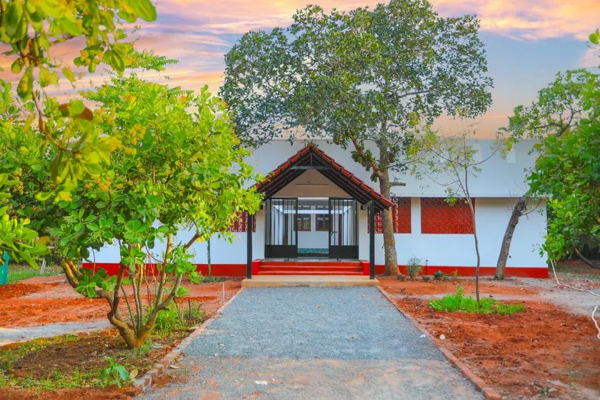 Nirvana Guest House - Image 1