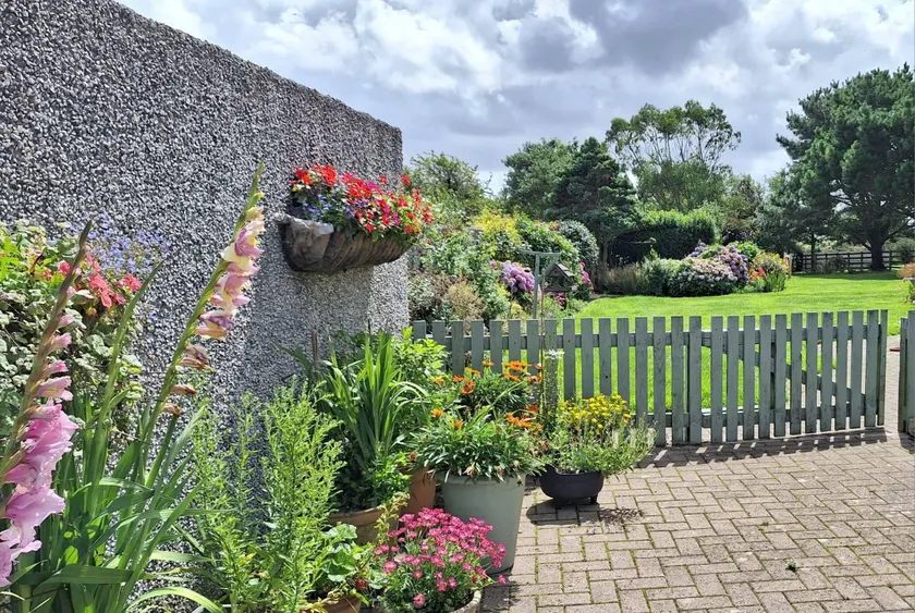 Rural Cornish Cottage - Image 1