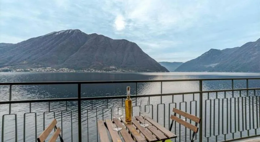 GuestHost - Paolo's Home - Overlooking the Lake - Image 1