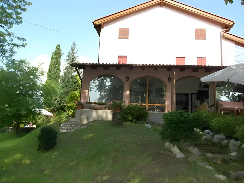 B&B Four Winds - Image 1