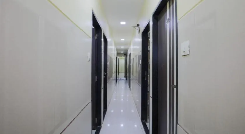 Golden Stay BKC - Image 1