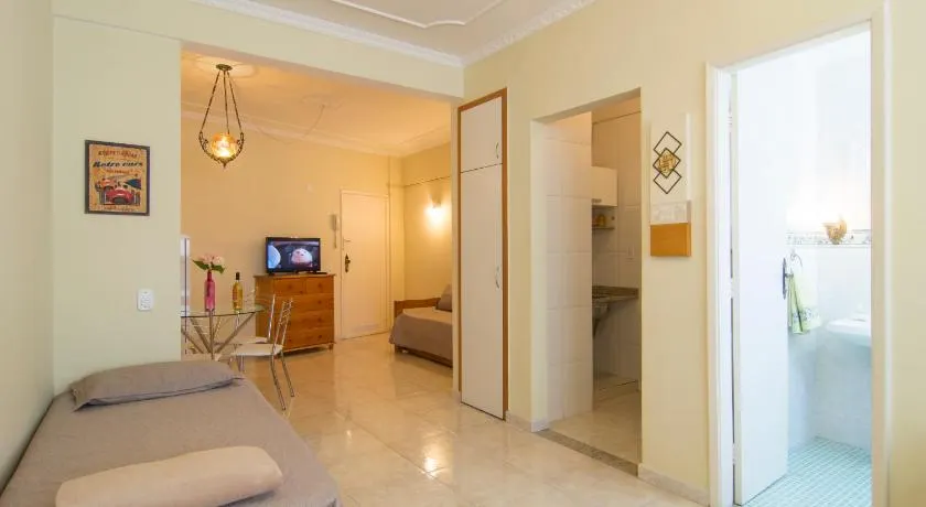 Flat General - Image 1