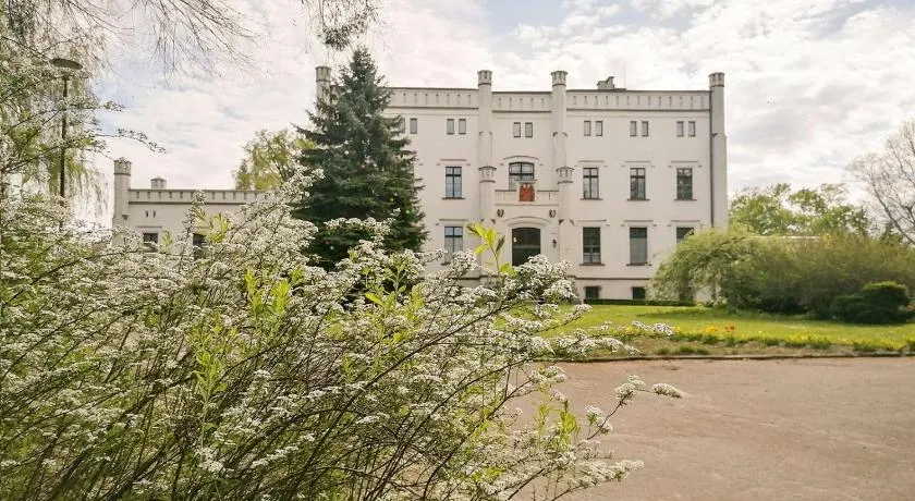 Pałac Bałoszyce - Image 1