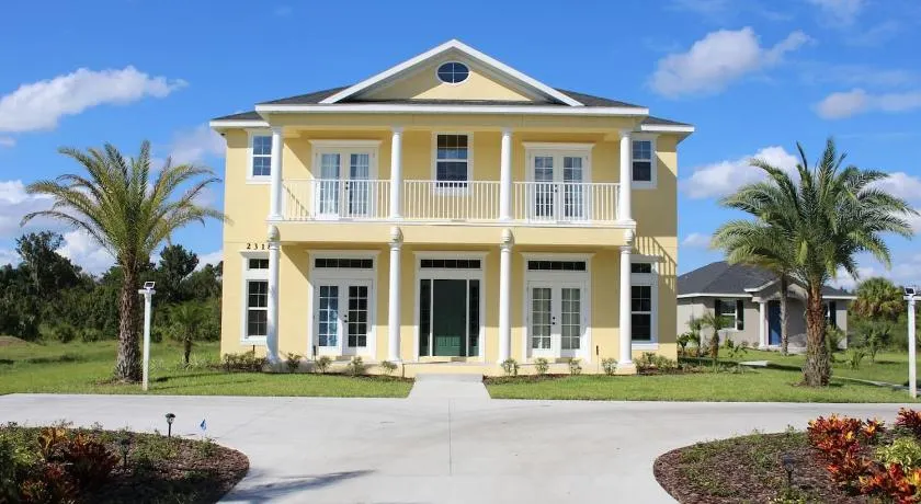 6 Bed 5-Bath Villa For Large Families Groups - Image 1