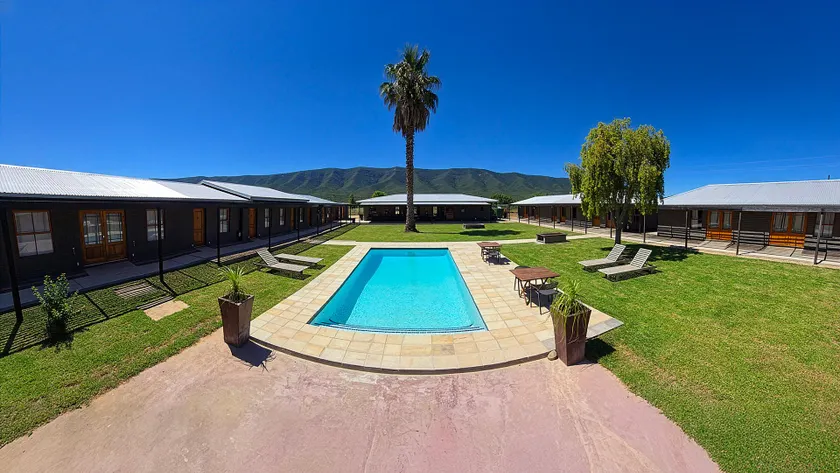 Lemon 3 Lodge Guesthouse - Image 1