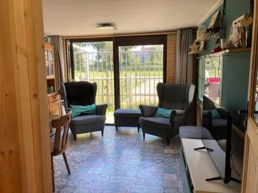 Aan de Dijk - Image 1