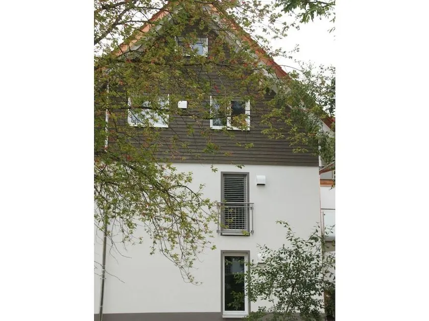 Oak Comfortable Holiday Residence - Image 1
