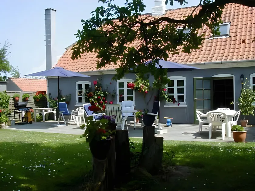 Vejskrækgården - Image 1