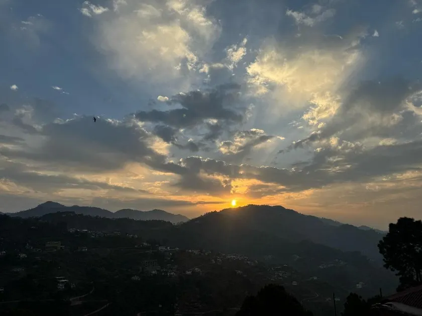 Twin Oaks Kasauli Hills - Image 1