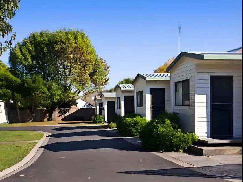 Portland Holiday Village - Image 1