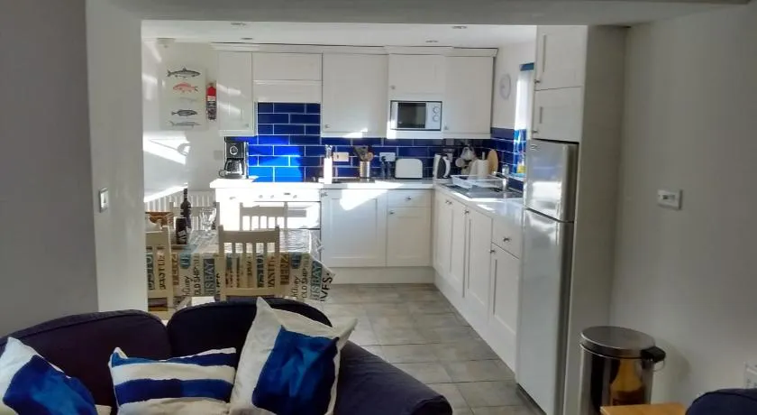 Penzer Cottage, Mousehole - Image 1