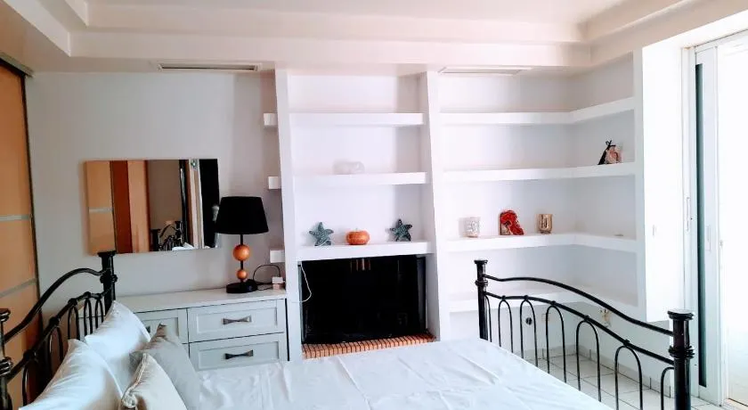 Ioannidis apartment - Image 1