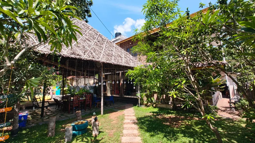 Sky's Surf Hostel - Image 1
