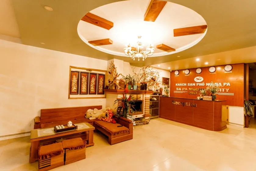Mountain City Hotel - Image 1