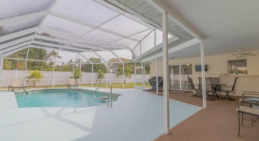 Sea Salt Retreat Bradenton Pool Accueil - Image 1