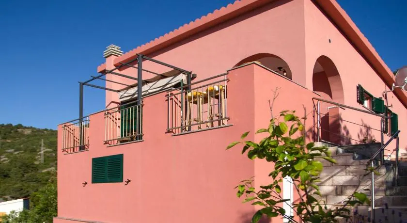 Villa Delfin - Image 1