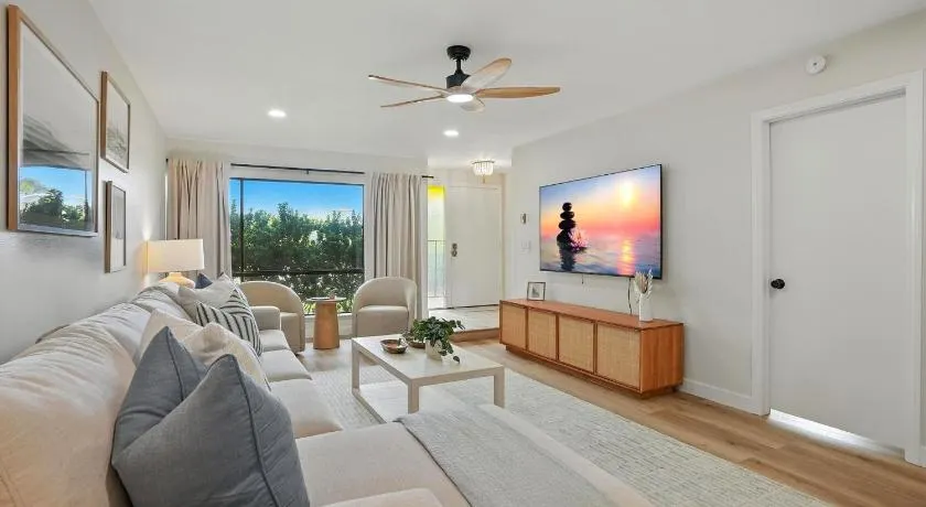 Solana Beach Gem - AC and Beach Access - Image 1