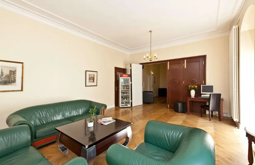 Hotel Holstenwall Hamburg Neustadt - Image 1