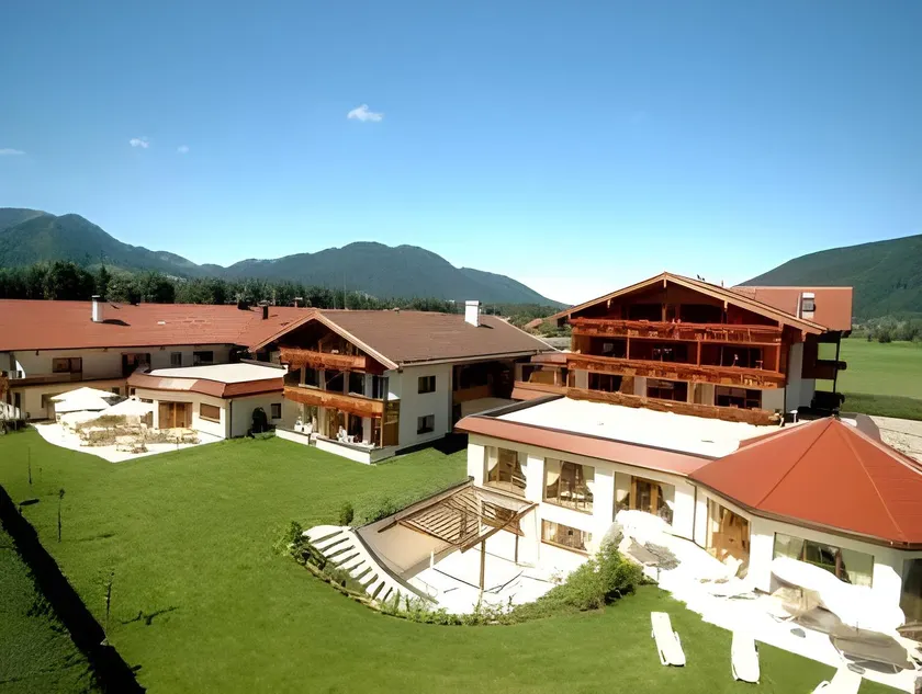 Ortnerhof - Ihr Zuhause am Fuße der Alpen - Image 1