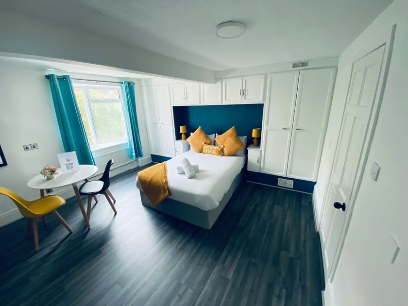 Avalon Guest house - Image 1